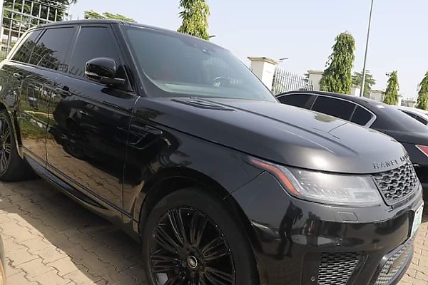 EFCC Arrests Two For Suspected Money Laundering, Recovers Mercedes E350, Range Rover - autojosh 