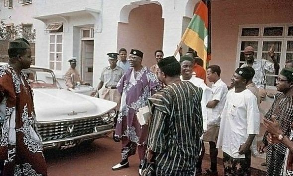 Throwback : Nigeria’s First President, Dr. Nnamdi Azikiwe’s 1959 Buick Electra 225 Luxury Convertible (PHOTOS) - autojosh