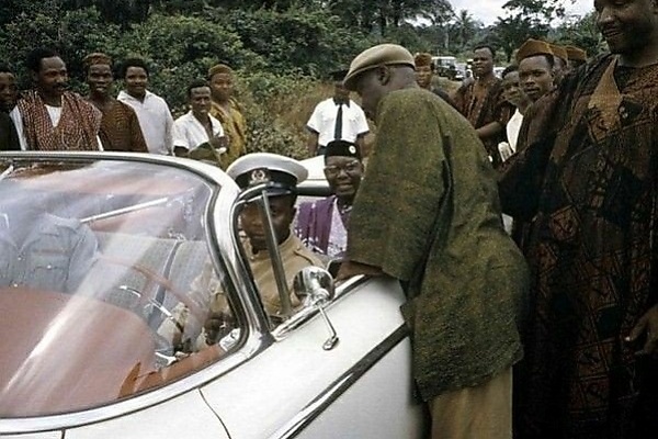 Throwback : Nigeria’s First President, Dr. Nnamdi Azikiwe’s 1959 Buick Electra 225 Luxury Convertible (PHOTOS) - autojosh 