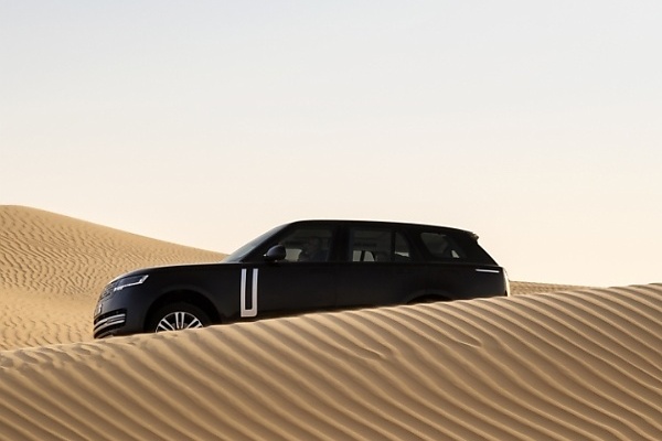 Range Rover Electric Prototypes Passed Rigorous Hot-Weather Testings In Unforgiving UAE Deserts - autojosh 