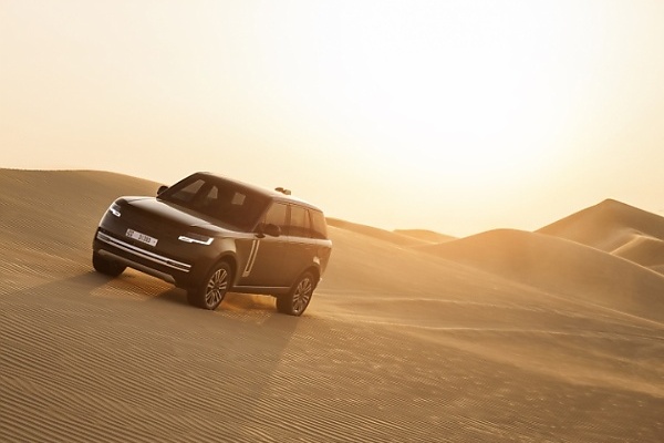 Range Rover Electric Prototypes Passed Rigorous Hot-Weather Testings In Unforgiving UAE Deserts - autojosh 