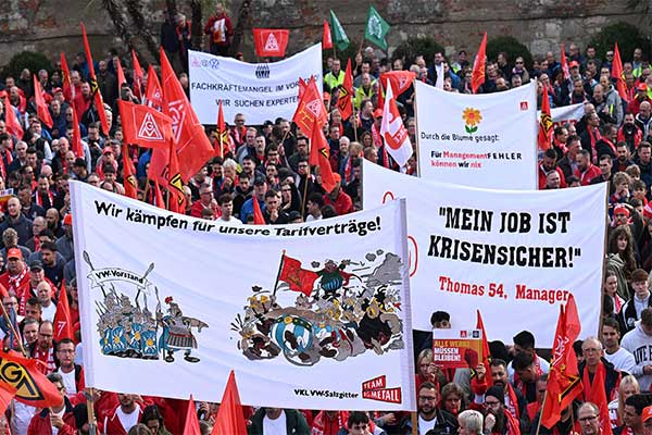 Thousands Of Volkswagen Workers Demonstrate Outside The Company's Headquarters