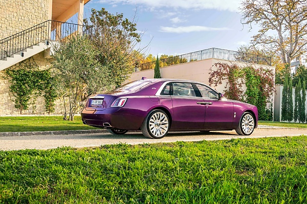 From Phantom Goldfinger To Spectre Lunaflair, Here Are The Bespoke Rolls-Royce Commissions From 2024 - autojosh 