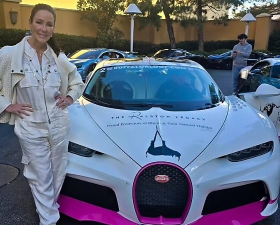 Bugatti Designed A Cupholder For A Chiron Owner After Spilling A Red Bull Drink In Her $3M Hypercar - autojosh