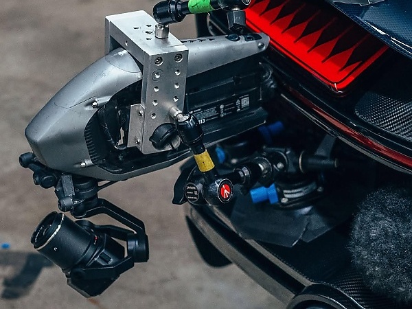Bugatti Used Chiron Super Sport ‘Camera Car’ To Film W16 Mistral’s Open-top Car ‘World Record Run’ - autojosh 