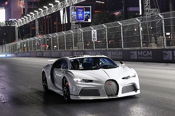 Once-in-a-lifetime Experience : 23 Bugatti Owners Takes Their Hypercars For A Spin On Las Vegas F1 Grand Prix Track - autojosh 