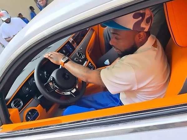 Davido Takes Delivery Of His All-electric Rolls-Royce Spectre Worth N900 Million - autojosh