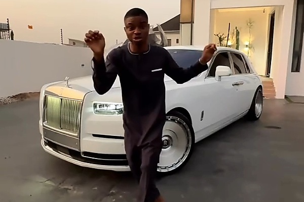 Don Jazzy Gift Ola Of Lagos N20 Million After Reviewing His N1.5 Billion Rolls-Royce Phantom - autojosh 