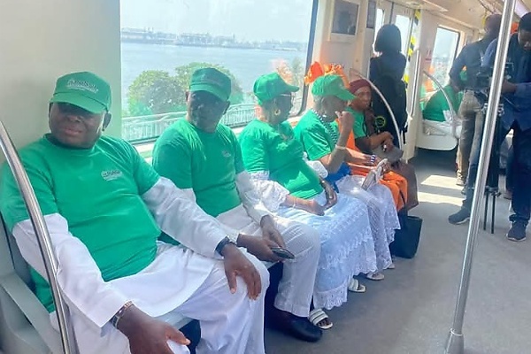 Lagos First Lady Hosts 100 Elderly Citizens On Lagos Blue Line Train Ride From Marina To Mile 2 - autojosh 