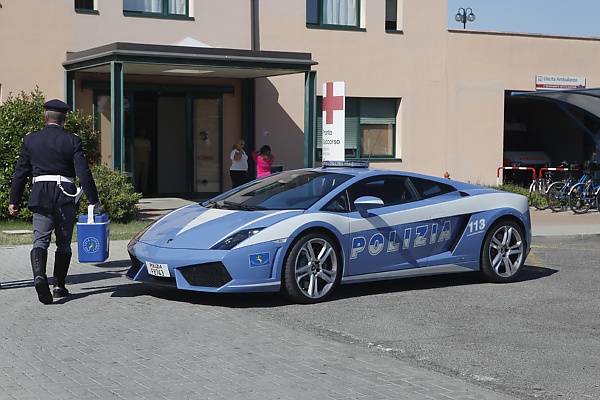 Lamborghini Has Handed Over 6 Supercars To Italian Police For Patrol, Medical Services In 20 Years - autojosh 
