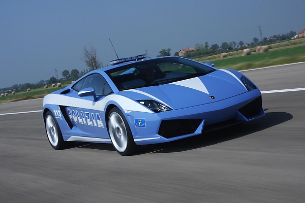 Lamborghini Has Handed Over 6 Supercars To Italian Police For Patrol, Medical Services In 20 Years - autojosh