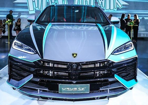 Lamborghini Unveils Miami-inspired Urus SE With A Distinct Livery That Took 230 hours To Paint - autojosh