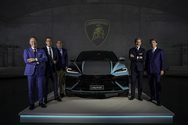 Lamborghini Unveils Miami-inspired Urus SE With A Distinct Livery That Took 230 hours To Paint - autojosh 