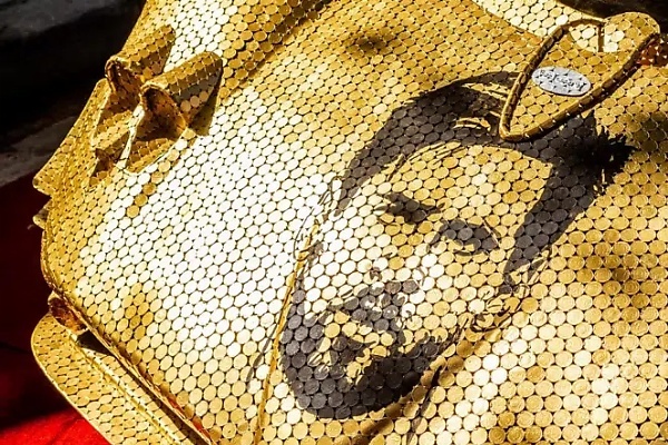 Art-inspired Pagani Zonda With The Face Of Lionel Messi Was Built Out Of 100,000 Gold Coins - autojosh 