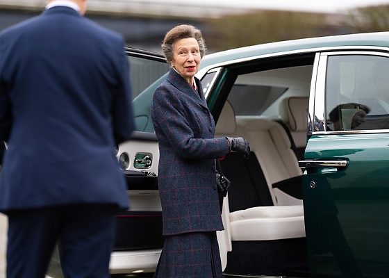 Queen Elizabeth’s Only Daughter Tours Rolls-Royce’s HQ, Where ‘The Best Car In The World’ Are Built - autojosh