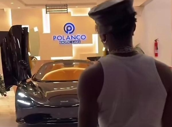 Wizkid Splashes ₦1.7 Billion On A Brand McLaren 750S Convertible - autojosh