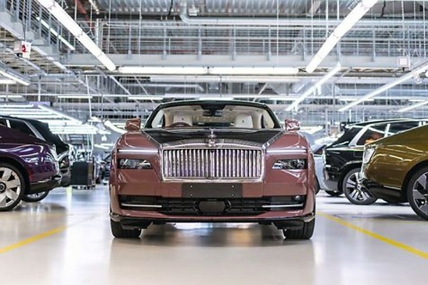 Rolls-Royce Invest $376M In UK Plant Expansion To Meet Demand For Bespoke Cars From Ultra-wealthy Clients - autojosh