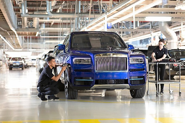 Rolls-Royce Invest $376M In UK Plant Expansion To Meet Demand For Bespoke Cars From Ultra-wealthy Clients - autojosh 