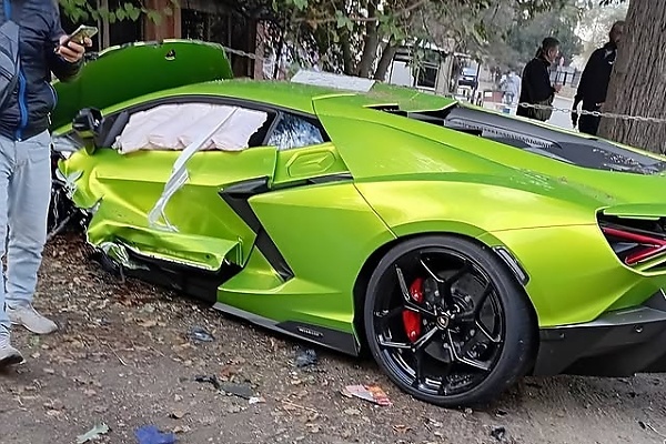 Technician Crashes Lamborghini Revuelto Worth ₦2 Billion On Delivery Day - autojosh 