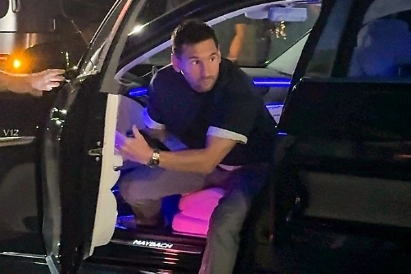 Watch Messi Arrived On A Miami Date In A Mercedes-Maybach S-Class, Hand Over Keys To Parking Valet - autojosh