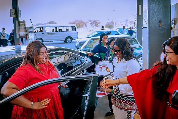 Photo News : NNPCL Gifts 2,500 Customers Free Fuel Worth ₦10,000 Each To Celebrate Valentine’s Day - autojosh 