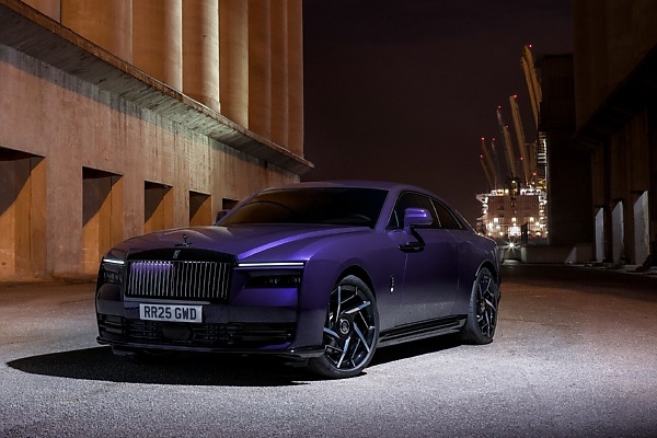 Most Powerful Rolls-Royce Ever : Rolls-Royce Unveils 659-hp Black Badge Spectre - autojosh 