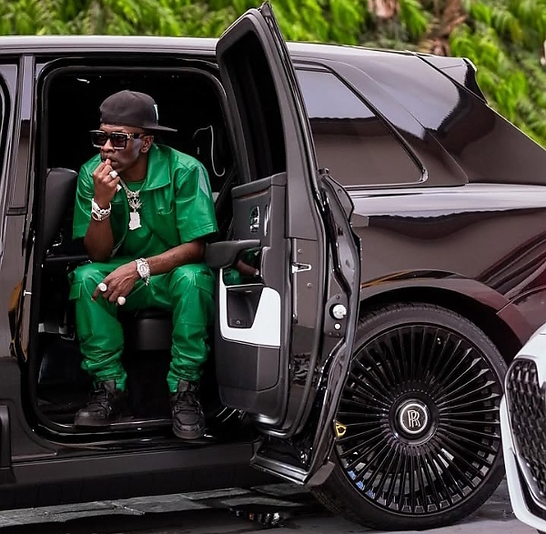 Today’s Photos : Ghanaian Music Star, Shatta Wale, Takes Delivery Of His Rolls-Royce Cullinan - autojosh 