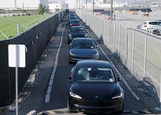 Tesla Cars Now Drive Themselves From Factory To Loading Dock Without Drivers Behind The Wheels - autojosh