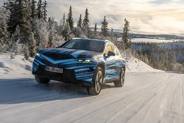 All-new Electric Mercedes-Benz GLC Conquers Snow-covered Roads During Cold Winter Testings - autojosh 