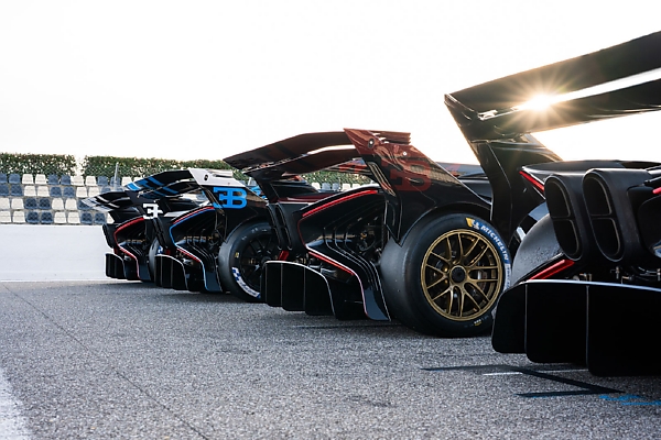 Feeling The Track : Four Bugatti Bolide Owners Unleash Their Machines In Full-track Sessions - autojosh 