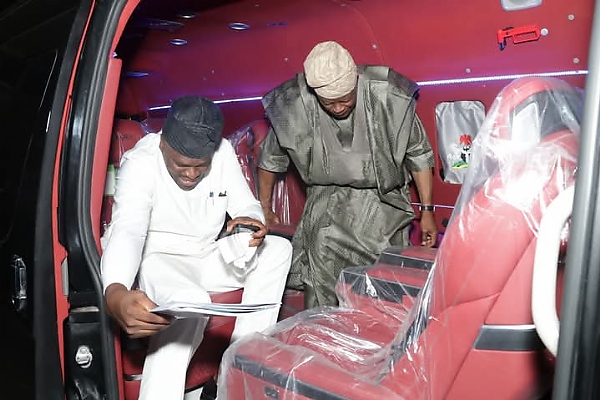 Photo News : Locally Produced CNG-powered VIP Bus Joins Tinubu’s Presidential Fleet - autojosh 