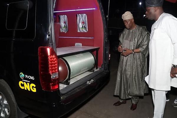Photo News : Locally Produced CNG-powered VIP Bus Joins Tinubu’s Presidential Fleet - autojosh 