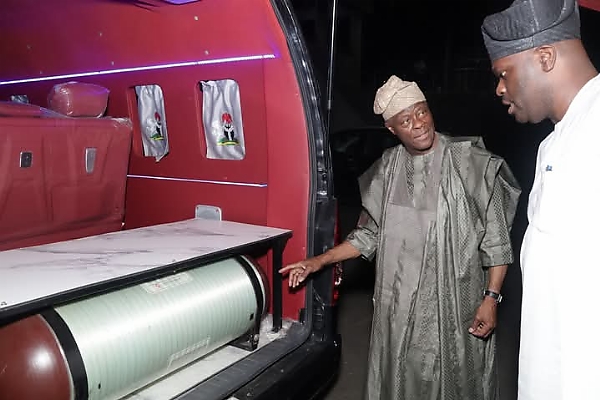 Photo News : Locally Produced CNG-powered VIP Bus Joins Tinubu’s Presidential Fleet - autojosh 