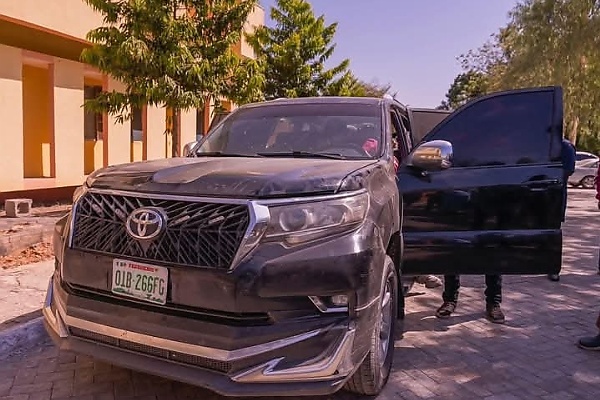 Drug Kingpins Bag 70 Years In Jail, Forfeit Vehicles, Including Prado Fitted With ‘Fake Presidential Plate’, Used In Trafficking Drugs - autojosh 