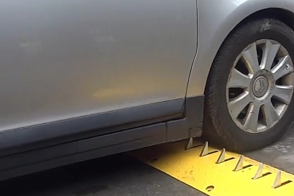 Tyre Killer : Oyo Introduces One-way Tyre Spikes To Deter Motorists Against One-way Driving (Video) - autojosh