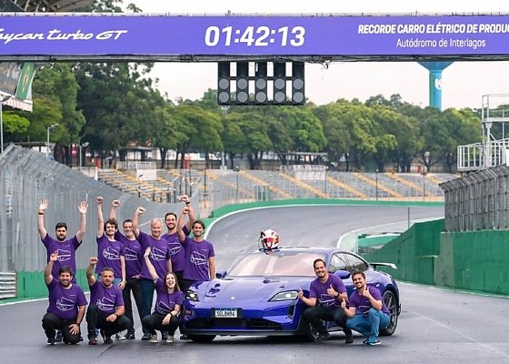 1 Min 42 Secs : Porsche Taycan Turbo GT Sets New Lap Record For Electric Cars At Interlagos - autojosh
