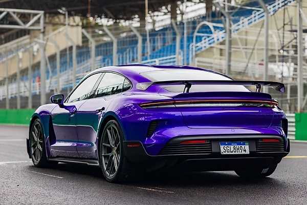 1 Min 42 Secs : Porsche Taycan Turbo GT Sets New Lap Record For Electric Cars At Interlagos - autojosh 