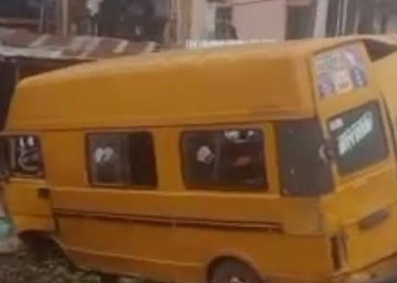 Driver And Conductor Flees After Commercial Bus Killed A Pedestrian, Injured Two Others In Lagos - autojosh