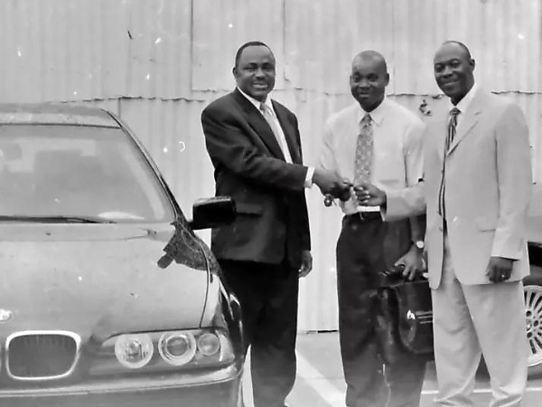 Throwback : Dele Momodu Receives BMW 5 Series From Coscharis In Exchange For Media Relations - autojosh