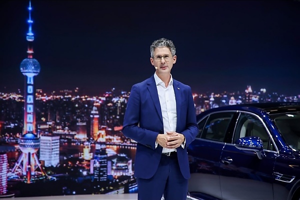 Bentley Unveils Azure Variants Of New Continental GT And Flying Spur At Auto Shanghai 2025 - autojosh 