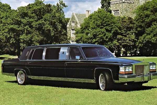 When Donald Trump Partnered With Cadillac To Build Trump-branded ‘Most Opulent’ Limousines Ever - autojosh 