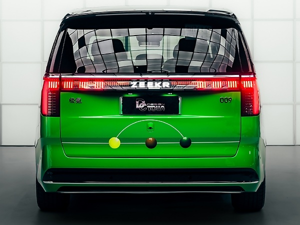Chinese Professional Snooker Player Rode In A Customized Zeekr 009 Minivan On The Road To Victory - autojosh 