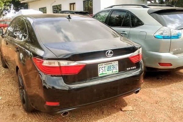EFCC Arrests 98 Suspected Internet Fraudsters In Enugu And Kwara, Recovers 28 Luxury Cars (Photos) - autojosh 
