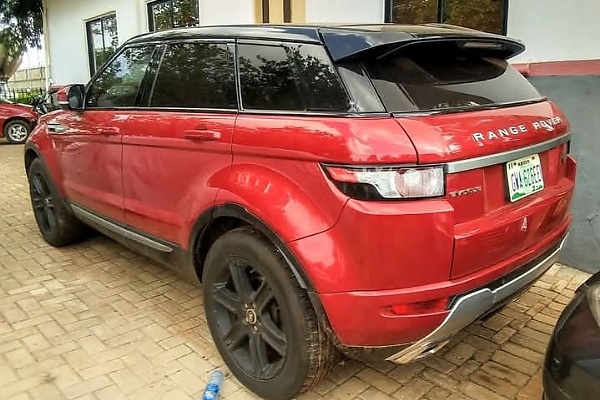 EFCC Arrests 98 Suspected Internet Fraudsters In Enugu And Kwara, Recovers 28 Luxury Cars (Photos) - autojosh 
