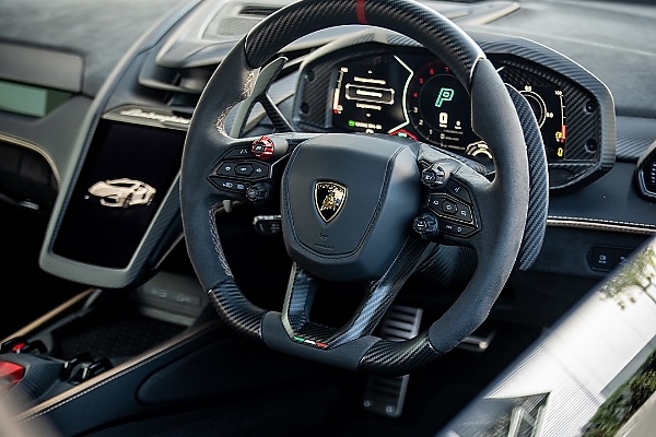 This Lamborghini Revuelto Features A Chameleonic Paint Finish That Flows From Green To Violet To Blue - autojosh 