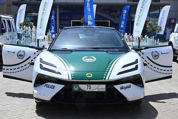 Lotus Emeya-S Joins Dubai Police Patrol Fleet, 2 Weeks After Adding Mansory-tuned Rolls-Royce Cullinan - autojosh 