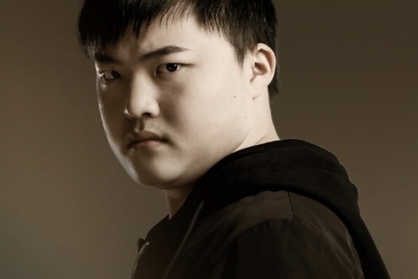 Mercedes-Benz Honours Chinese League Of Legends Player “Uzi” With A Customised Electric G-Class - autojosh 