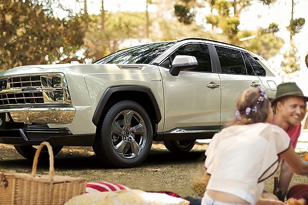 This Head-tuning ‘Mitsuoka Buddy’ Is A Toyota RAV4 SUV In Disguise - autojosh 
