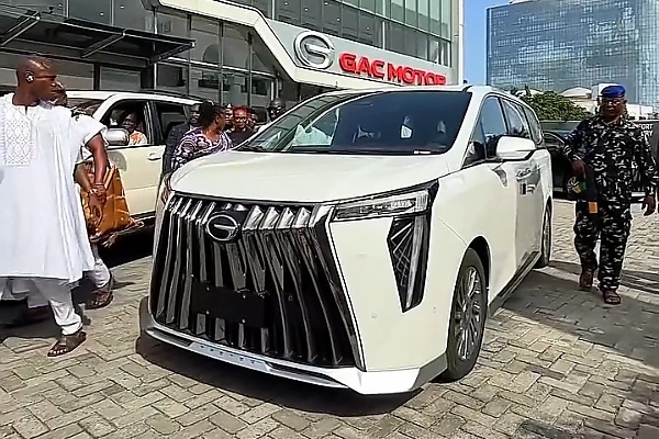 Ooni Of Ife Receives His 50th Birthday Gift, A Brand New GAC GN8 Minivan - autojosh 