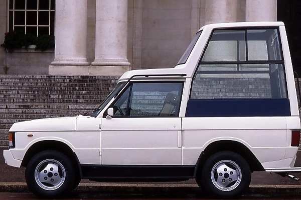Photos : Evolution Of The Popemobile, From The 460 Nürburg Limousine To Electric G-Class - autojosh